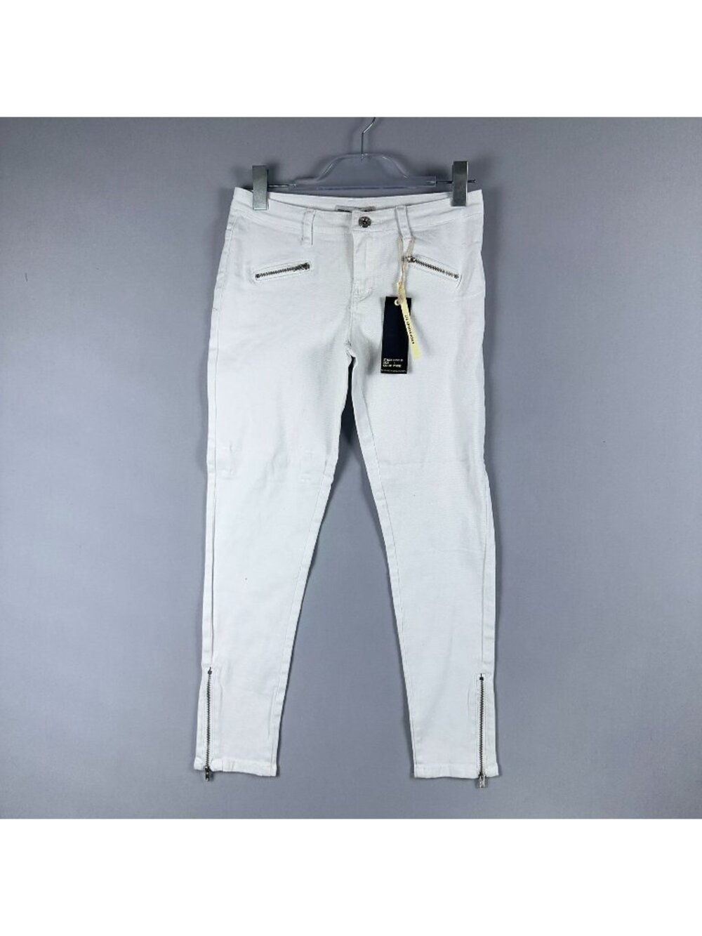 JC & JQ Crop Skinny Jeans Size Large Front Zipper Pockets Ankle Zip White